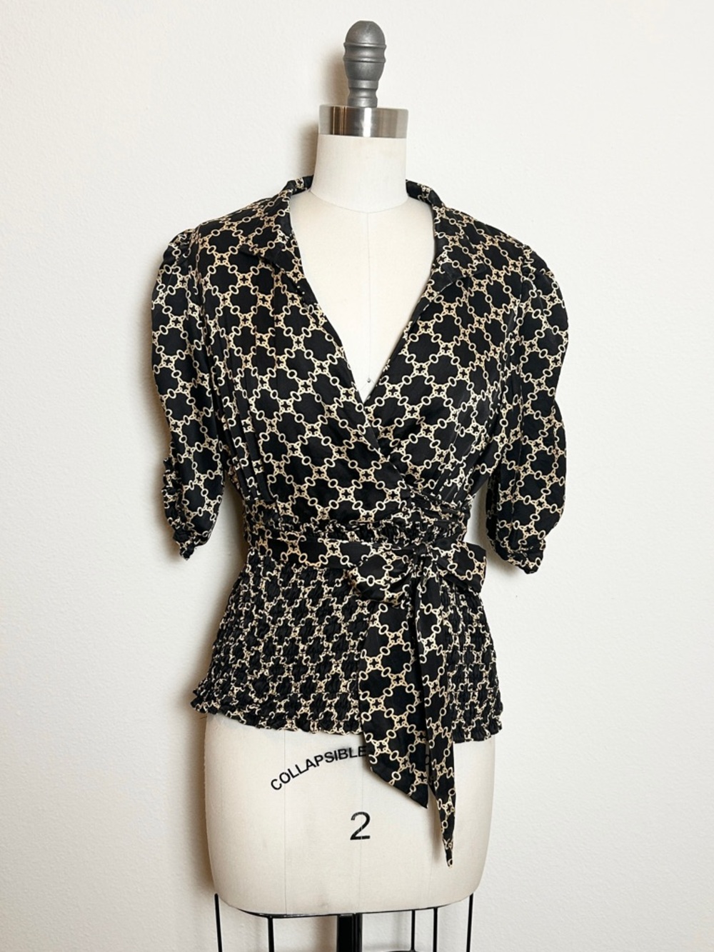 Vintage Y2K Geometric Black Beige Silk Satin Wrap Blouse Puff Sleeve Size  6